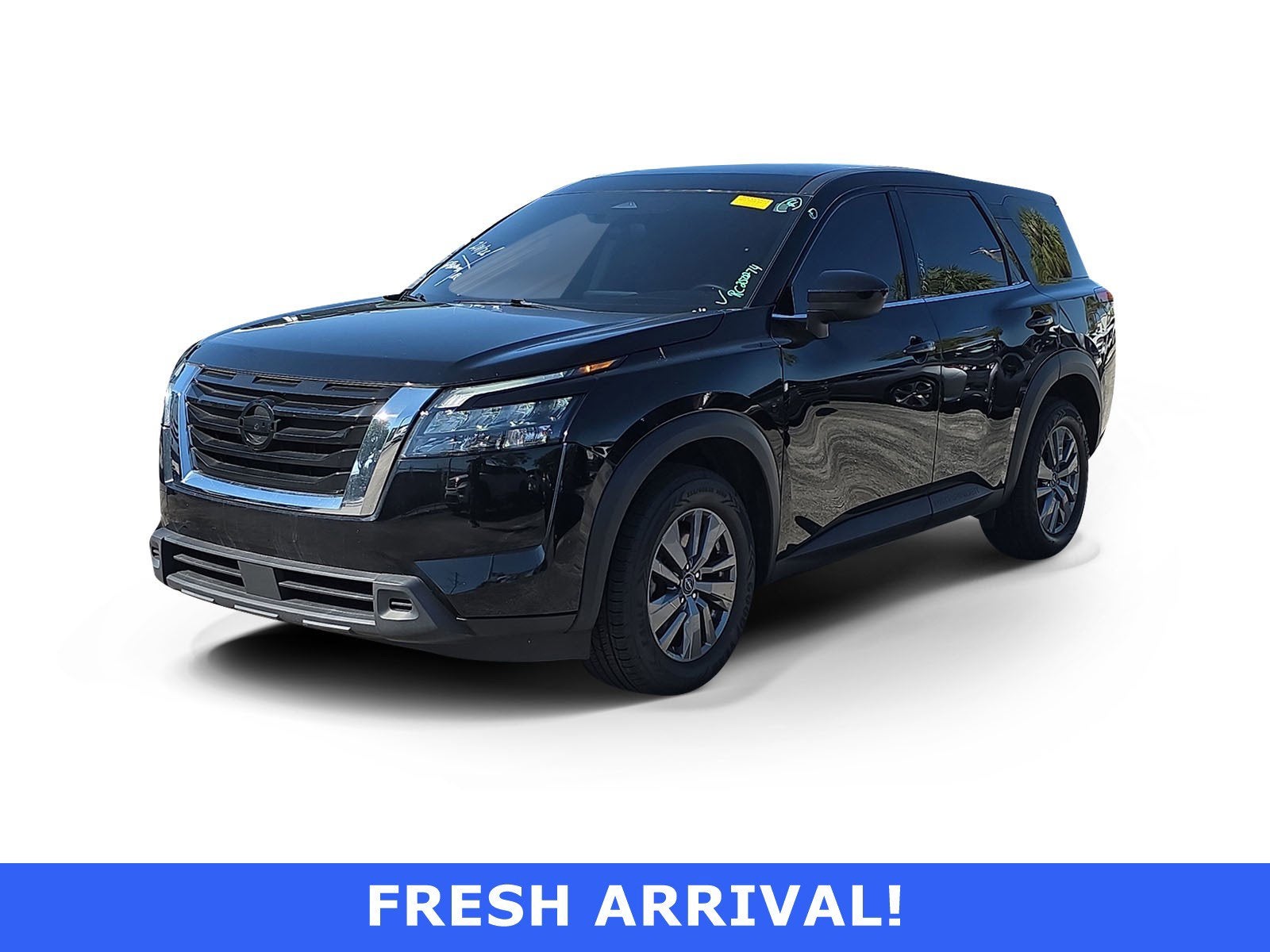 2024 Nissan Pathfinder S