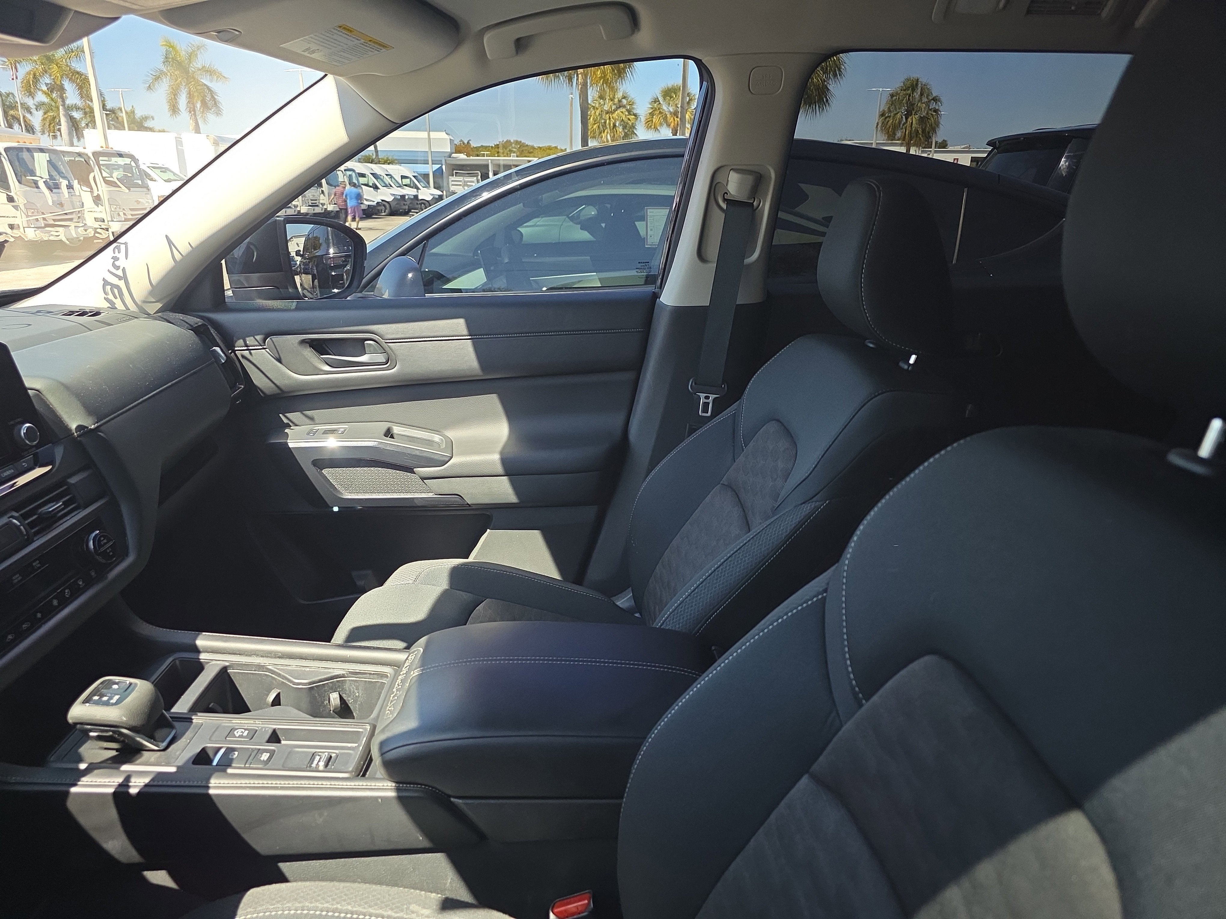 2024 Nissan Pathfinder S