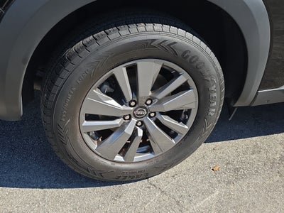 2024 Nissan Pathfinder S