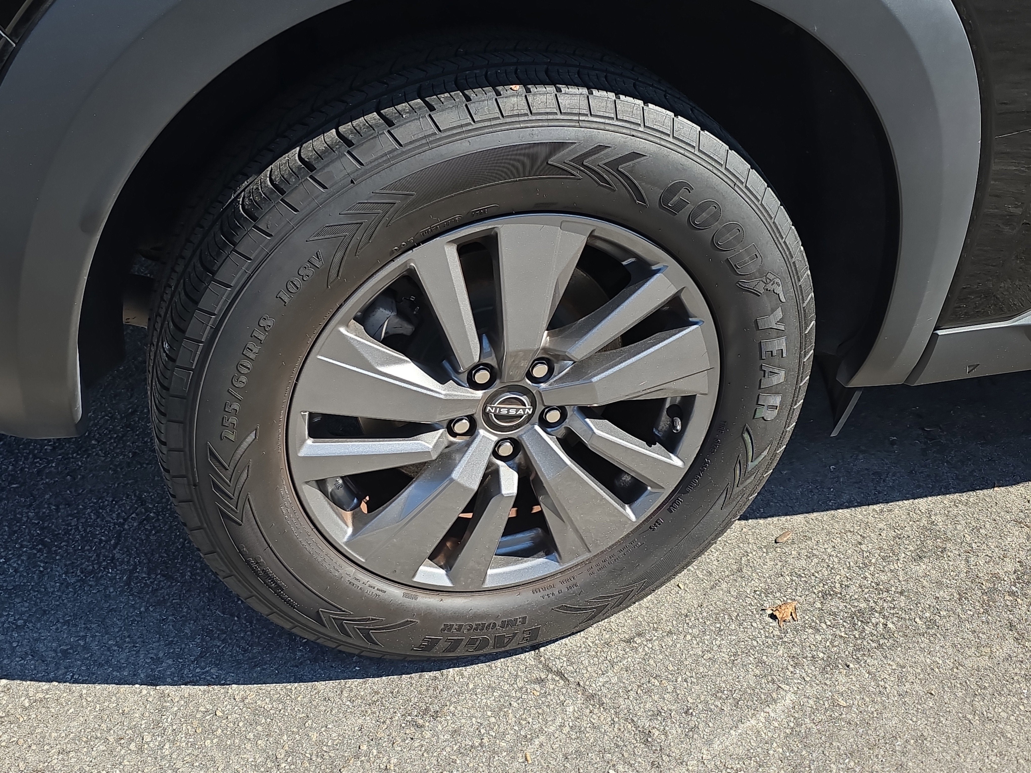 2024 Nissan Pathfinder S