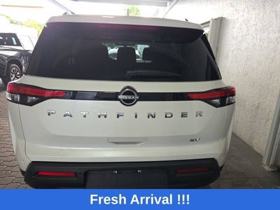 2024 Nissan Pathfinder SV