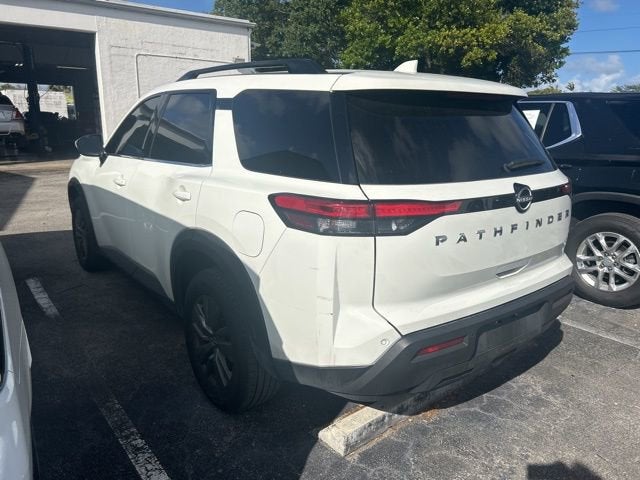 2024 Nissan Pathfinder SV
