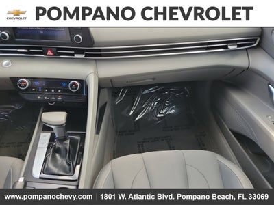 2023 Hyundai Elantra SEL