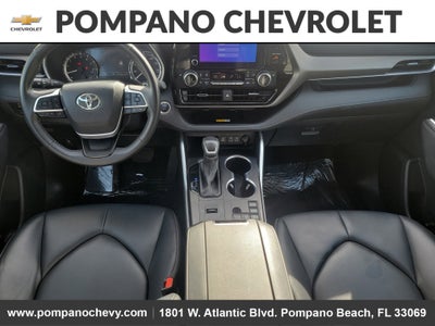 2024 Toyota Highlander LE