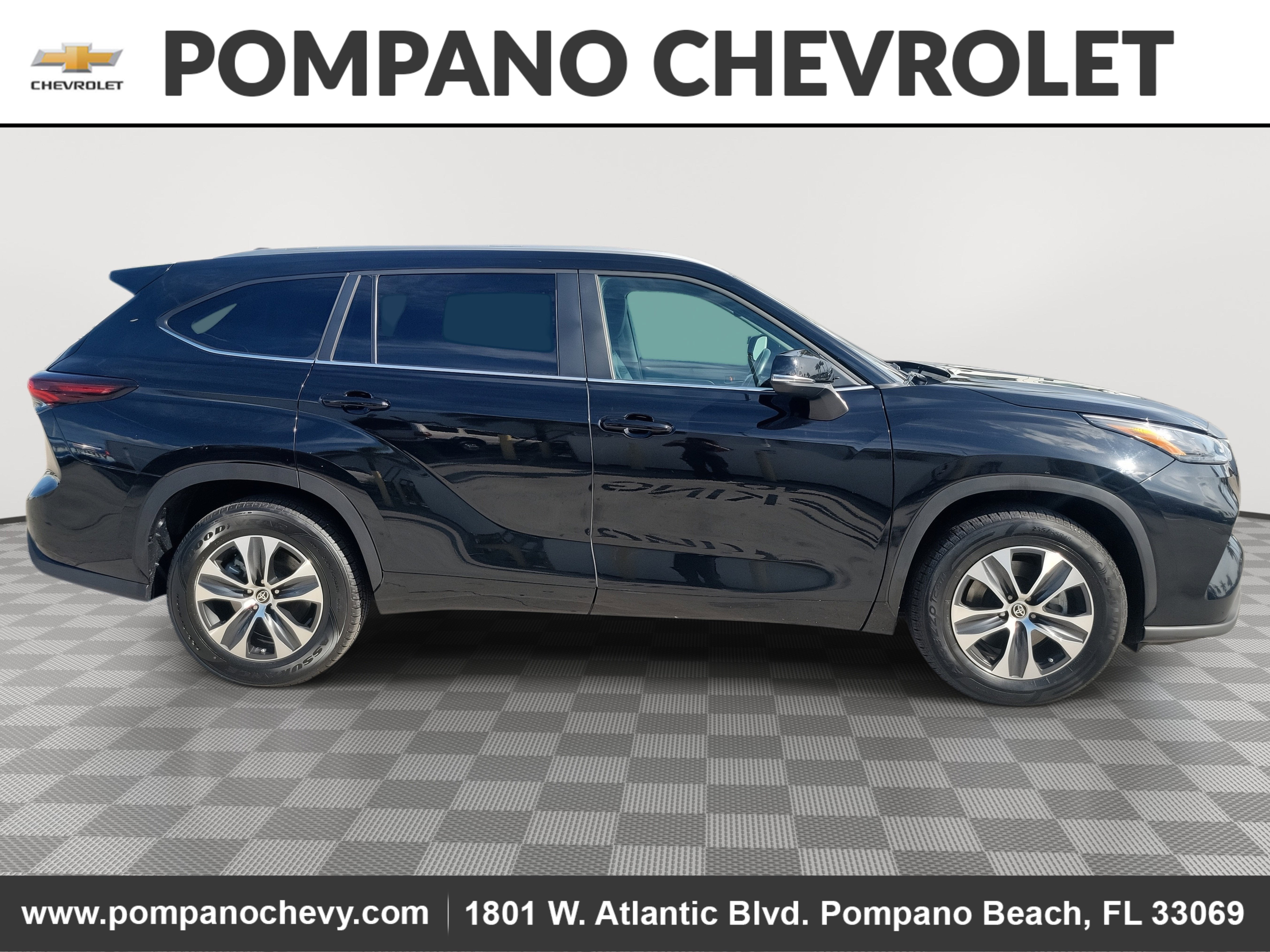 2024 Toyota Highlander LE