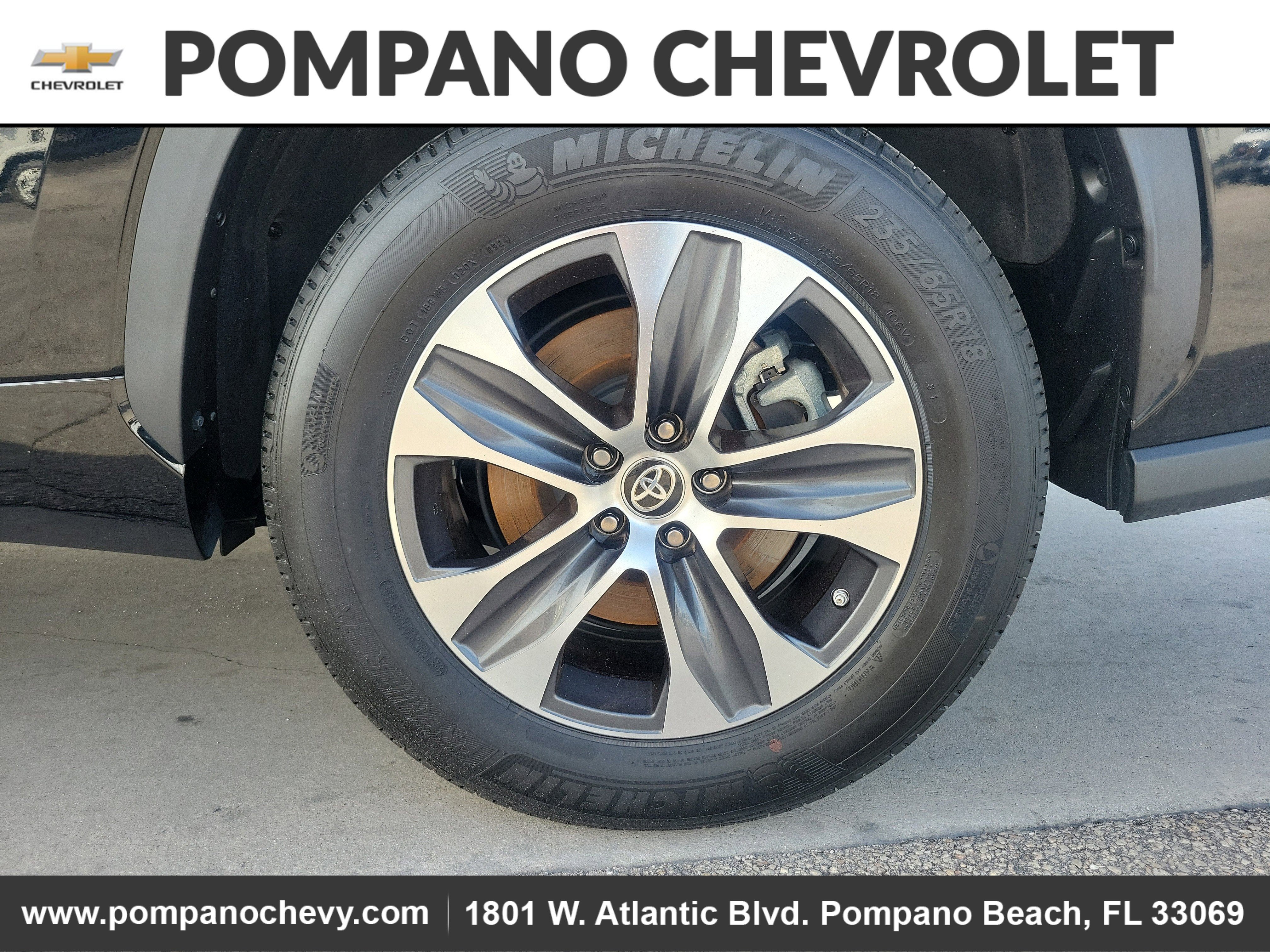 2024 Toyota Highlander LE