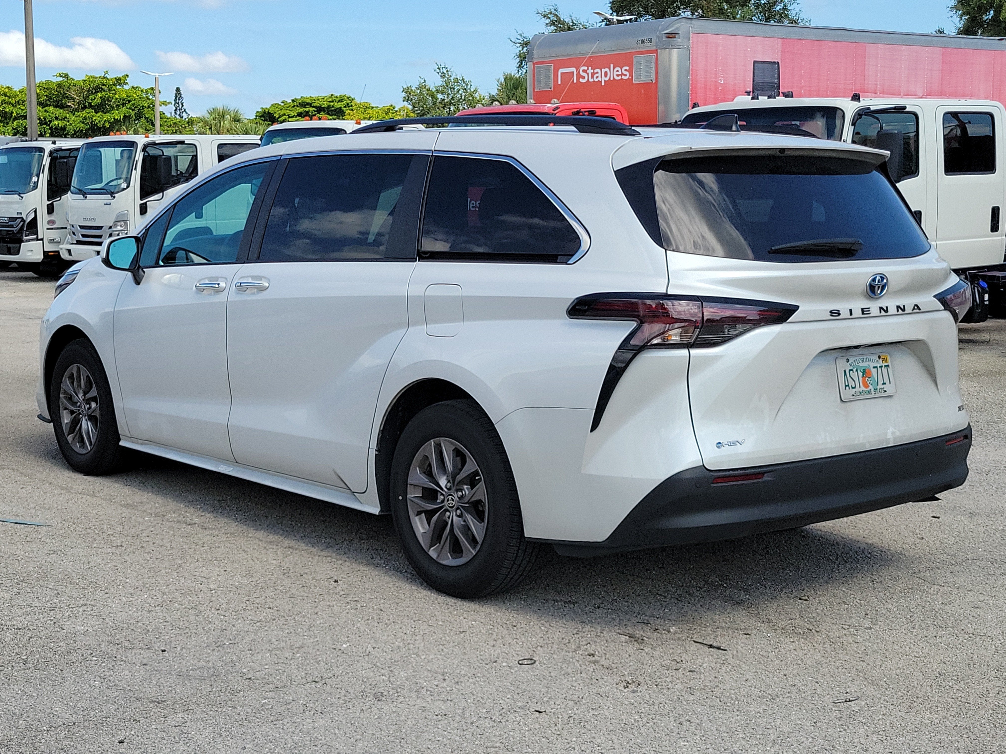 2025 Toyota Sienna XLE