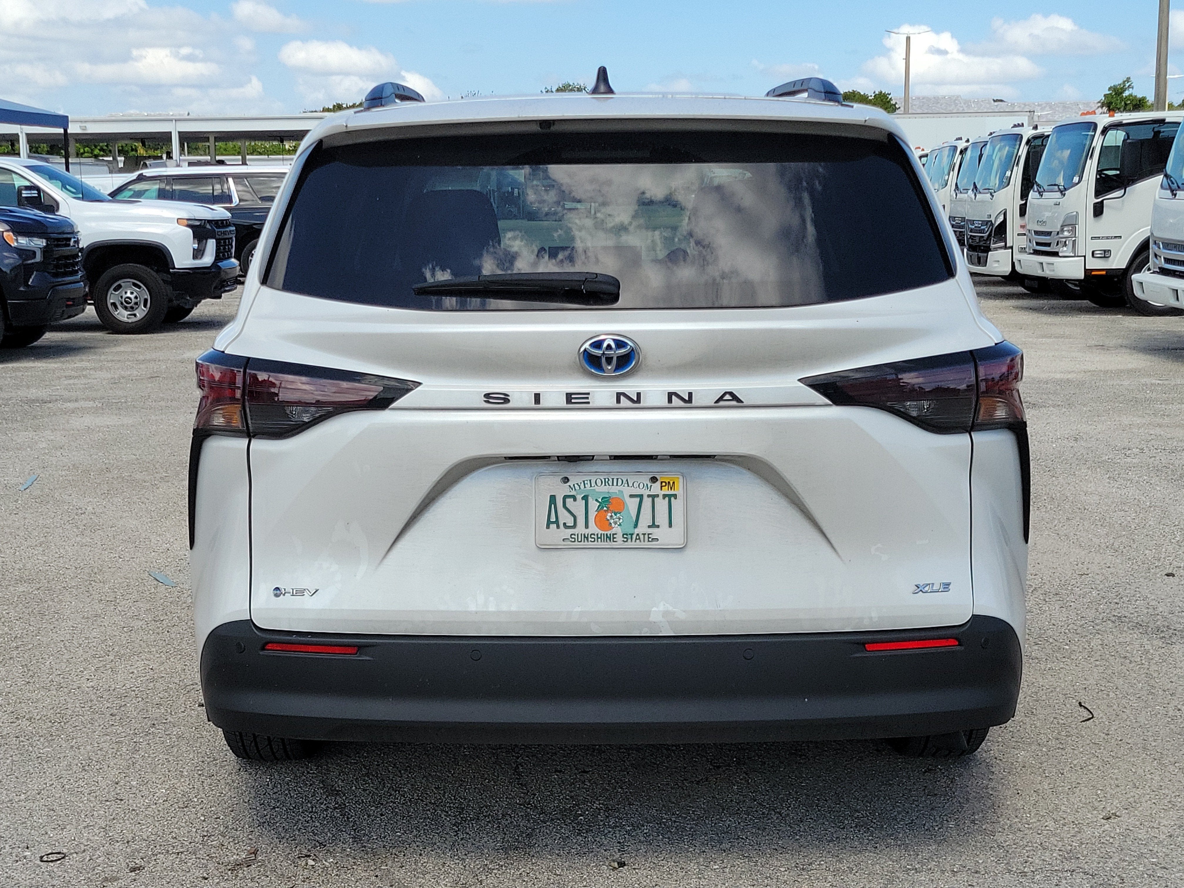 2025 Toyota Sienna XLE