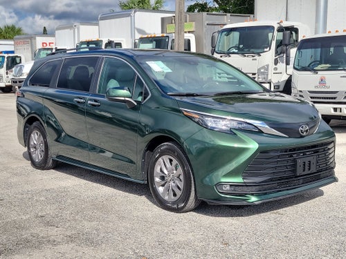 2026 Toyota Sienna XLE