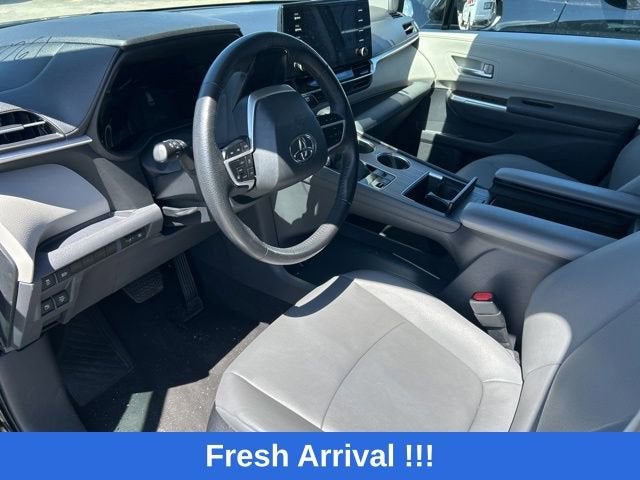 2024 Toyota Sienna XLE