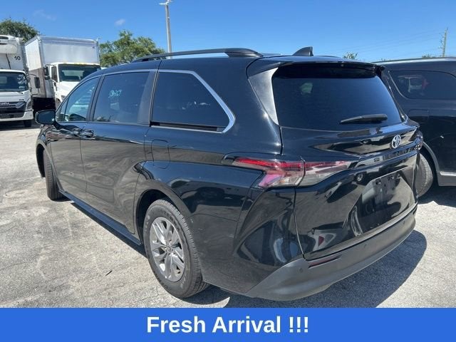 2024 Toyota Sienna XLE