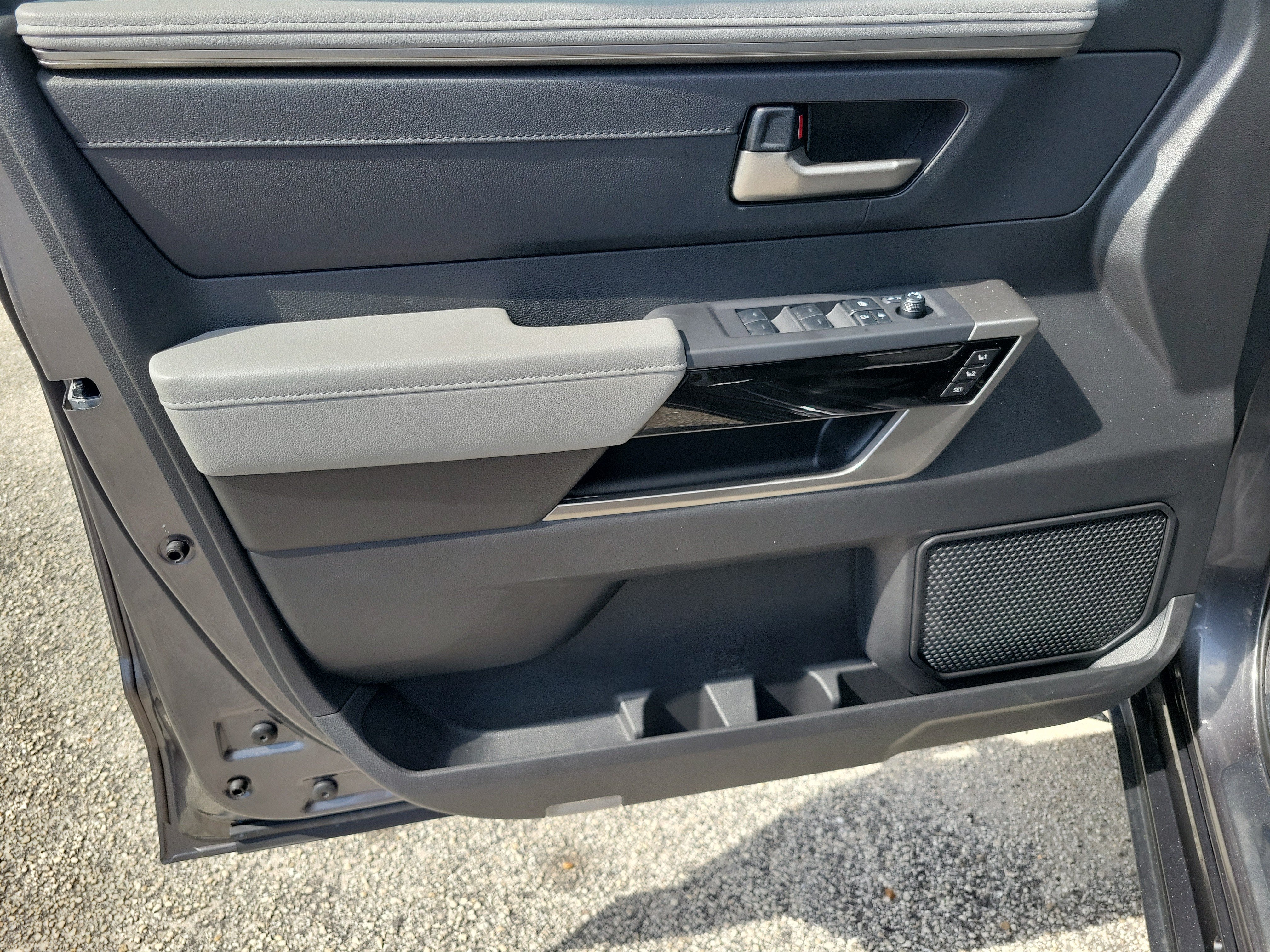 2025 Toyota Tundra 4WD Limited