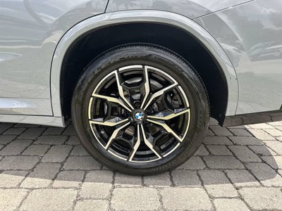 2023 BMW X4 xDrive30i