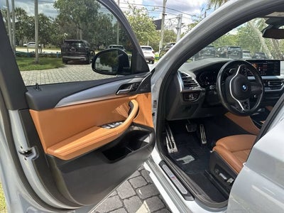 2023 BMW X4 xDrive30i