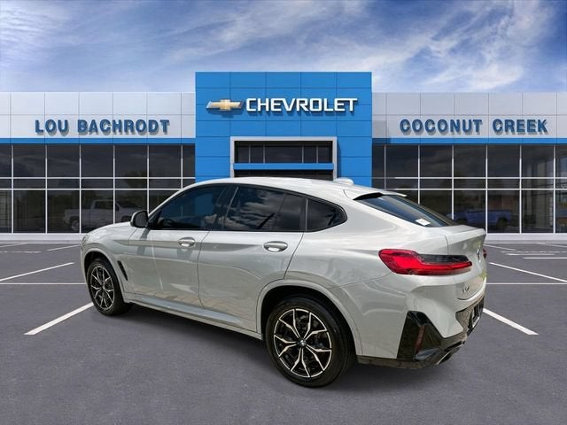 2023 BMW X4 xDrive30i