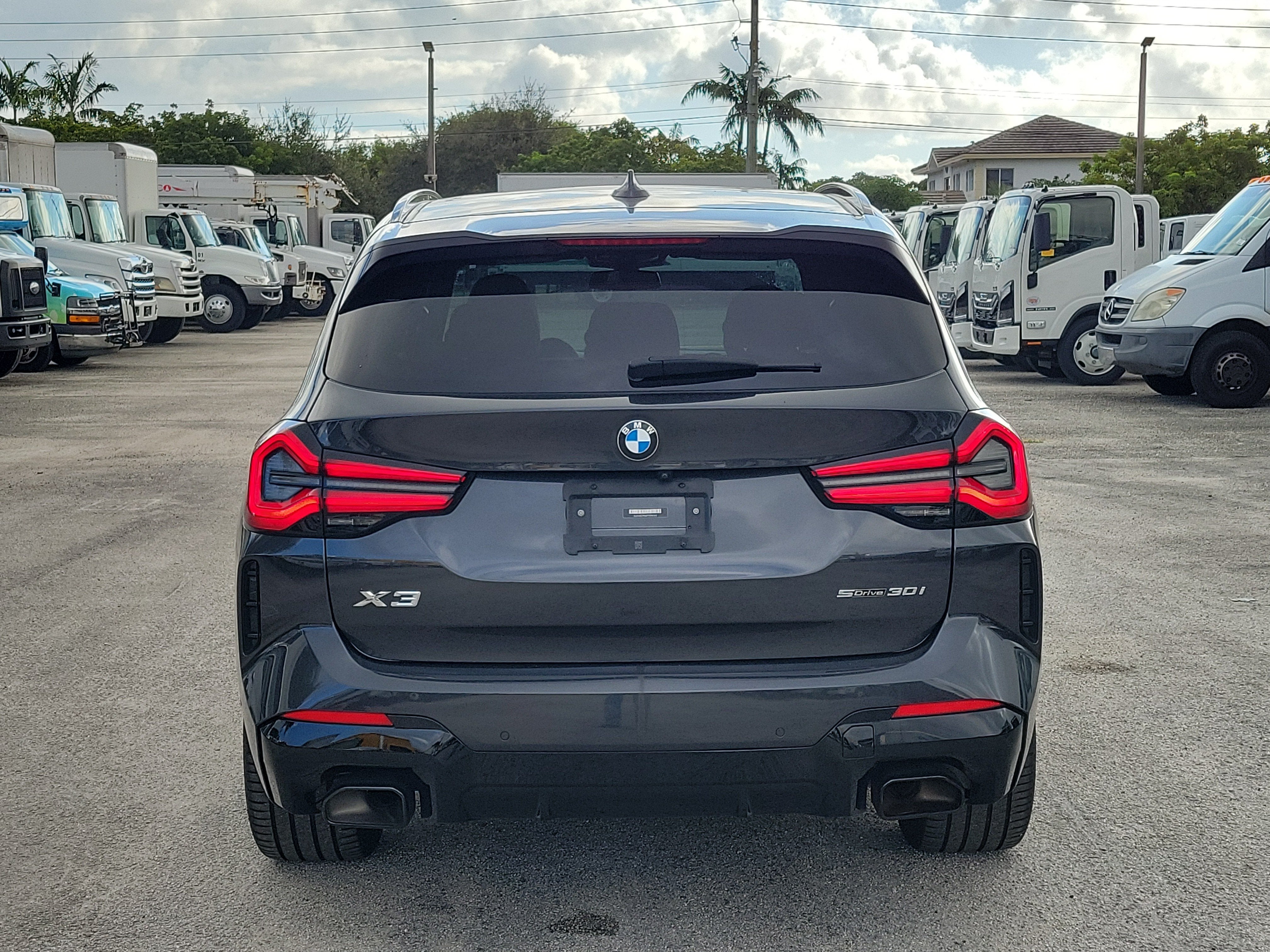 2023 BMW X3 sDrive30i