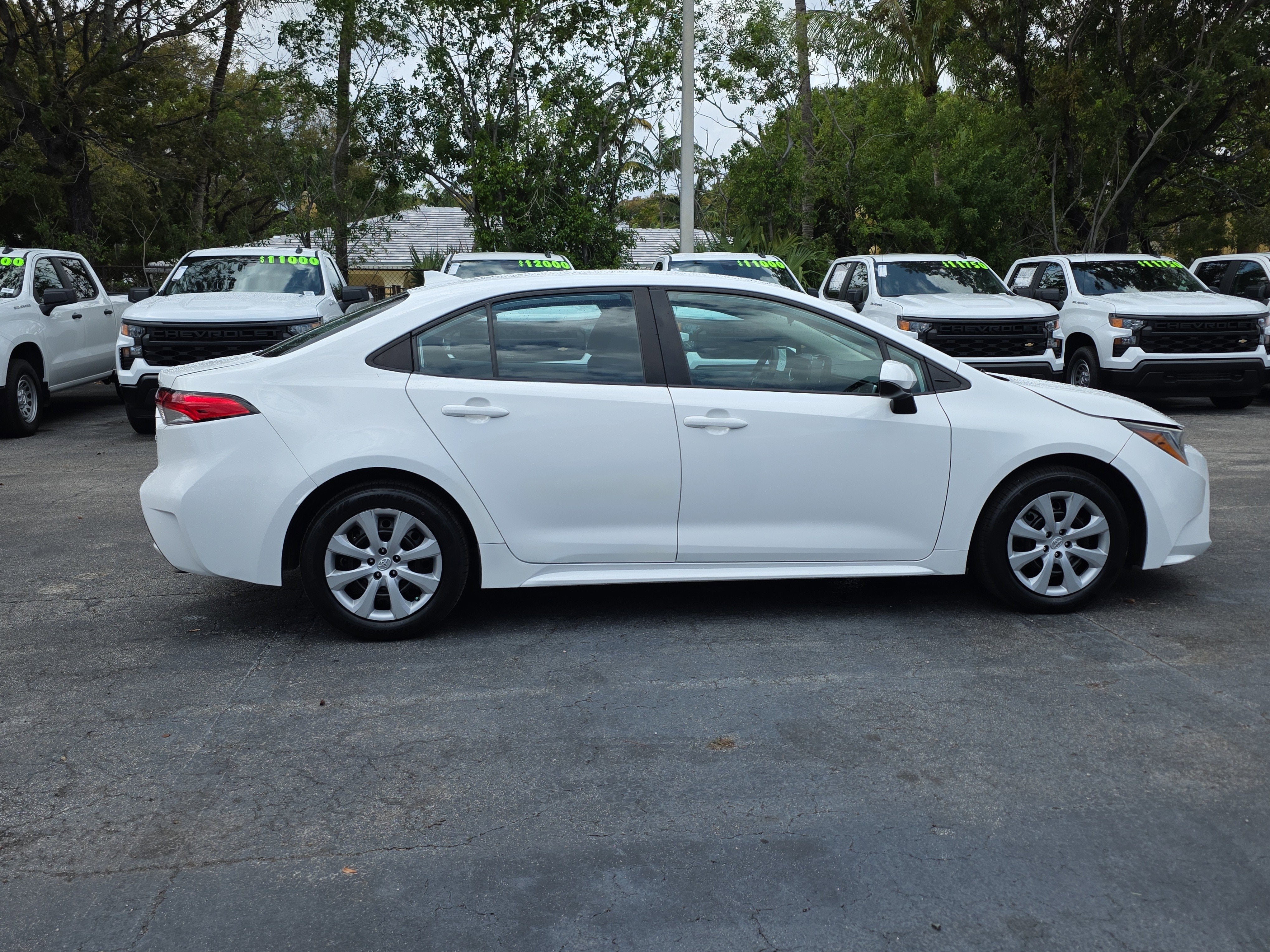 2022 Toyota Corolla LE