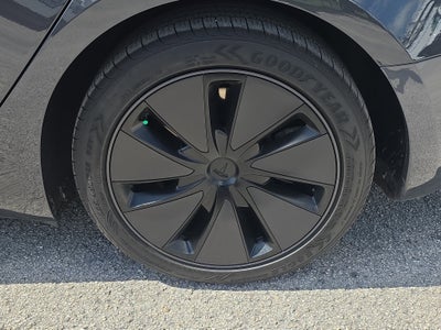 2024 Tesla Model 3 LONG RANGE