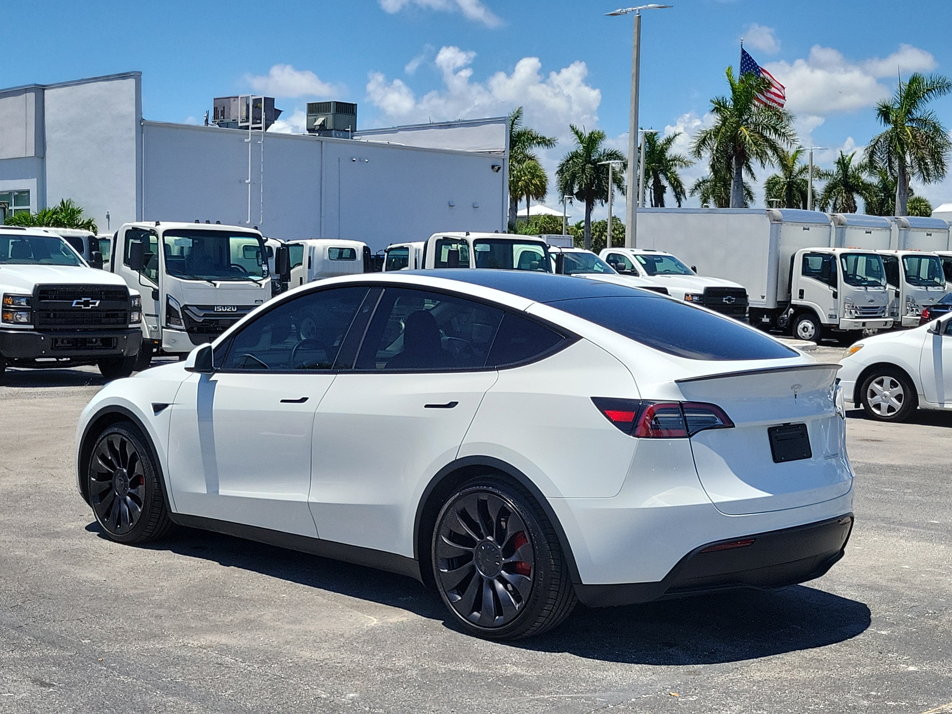 2023 Tesla Model Y Performance