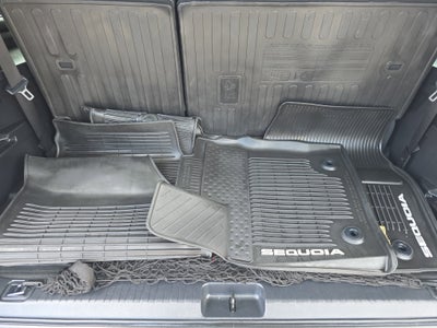 2024 Toyota Sequoia SR5