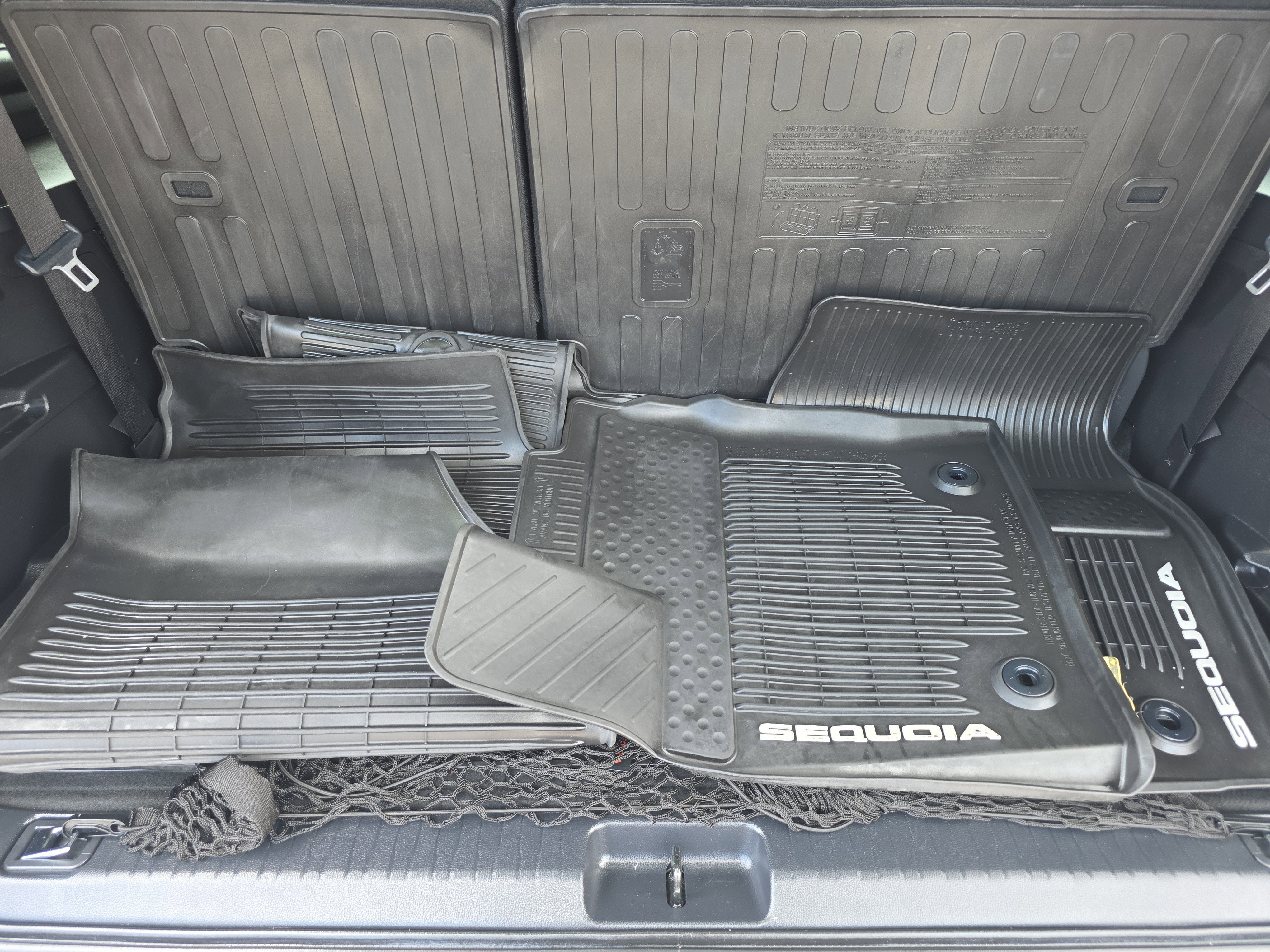 2024 Toyota Sequoia SR5