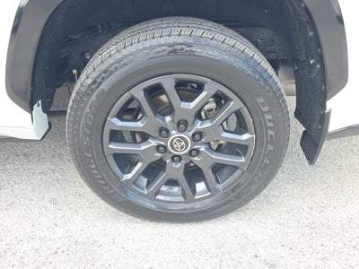 2024 Toyota Sequoia SR5