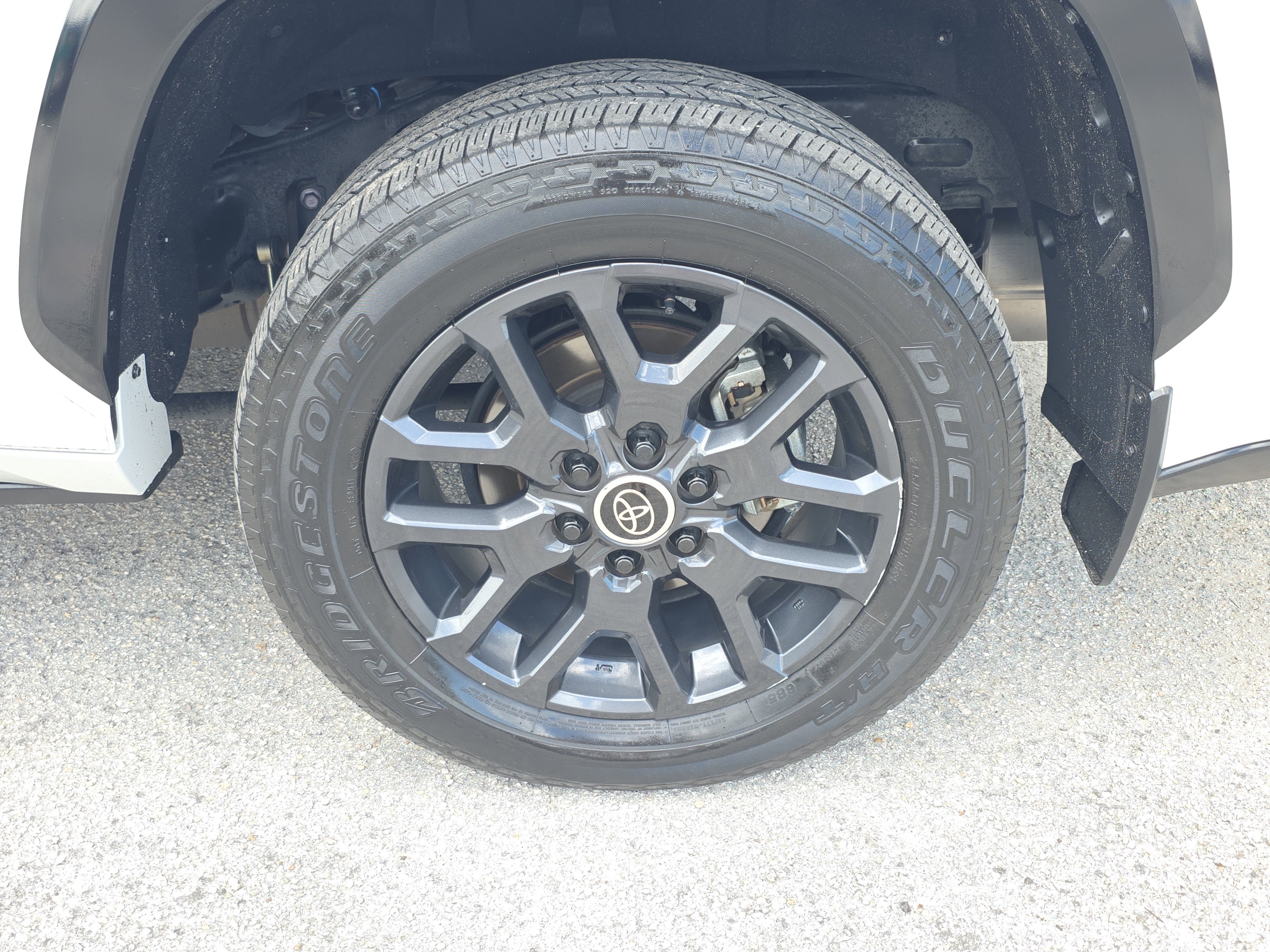 2024 Toyota Sequoia SR5