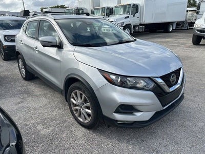 2022 Nissan Rogue Sport SV