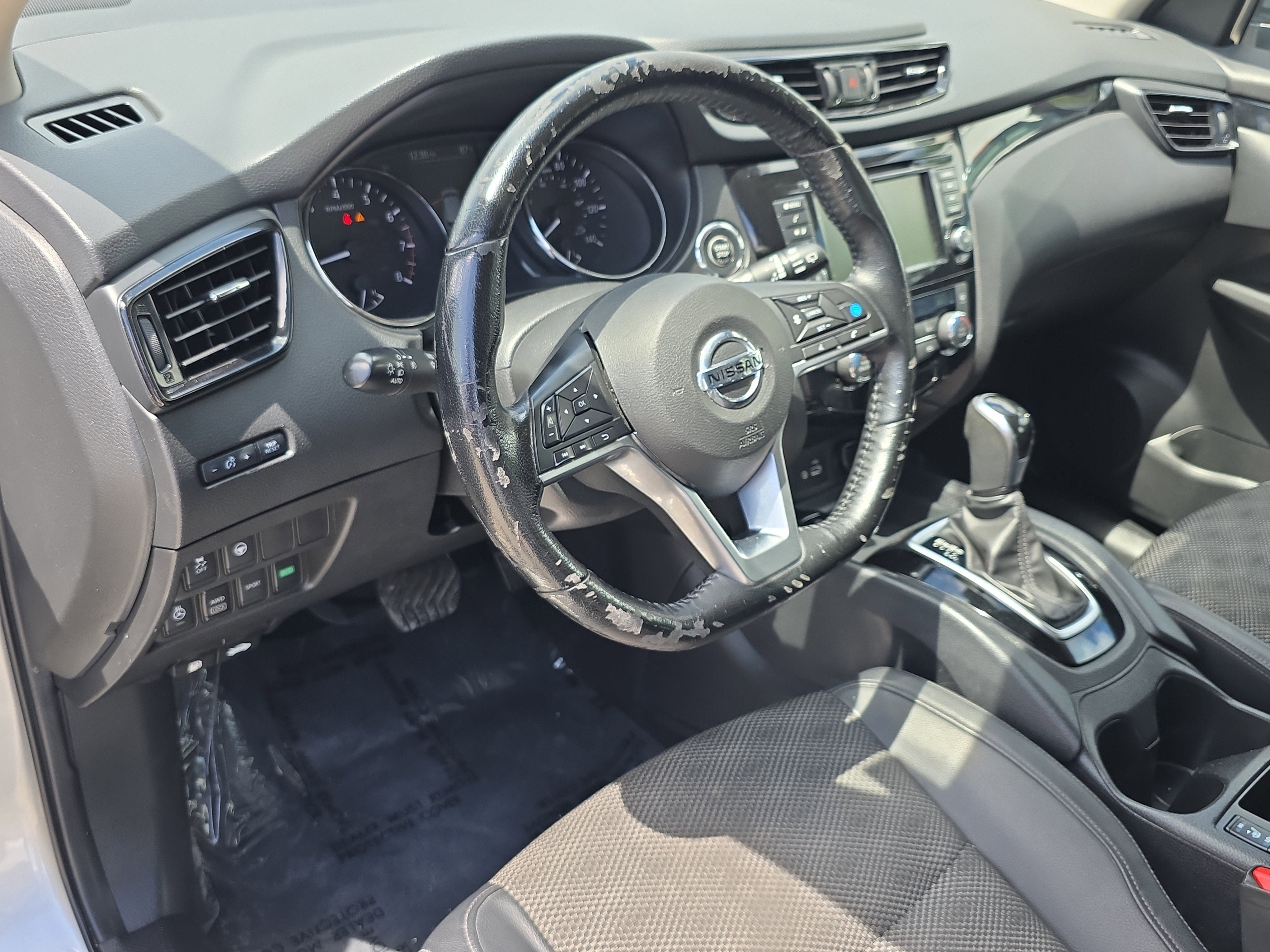 2022 Nissan Rogue Sport SV