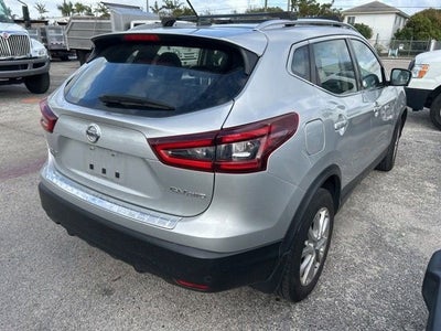 2022 Nissan Rogue Sport SV