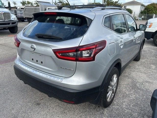 2022 Nissan Rogue Sport SV