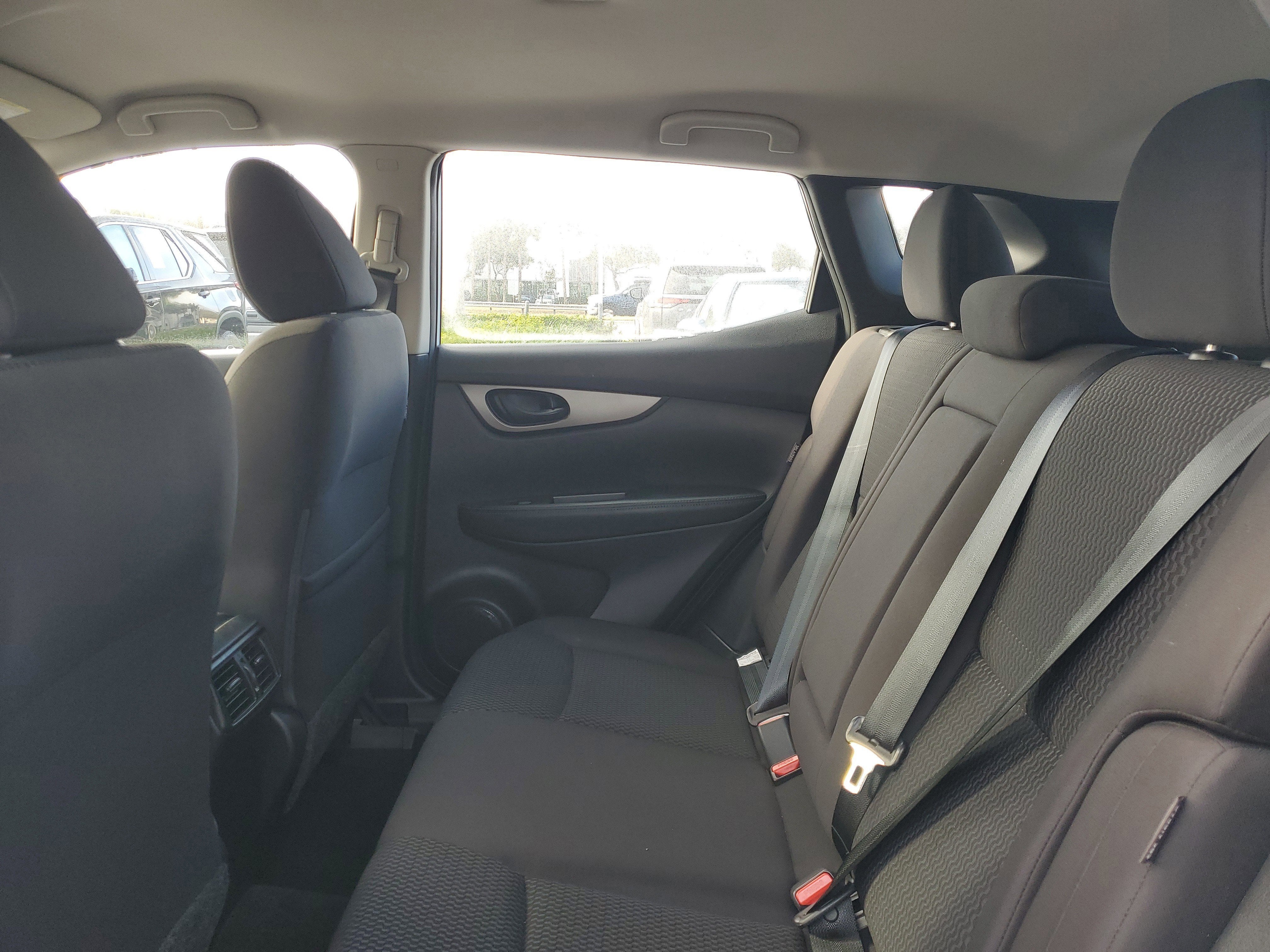 2020 Nissan Rogue Sport S