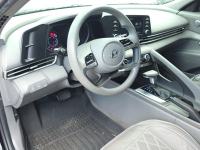 2022 Hyundai Elantra SEL