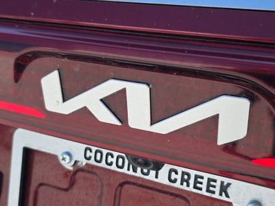 2024 Kia Carnival LX