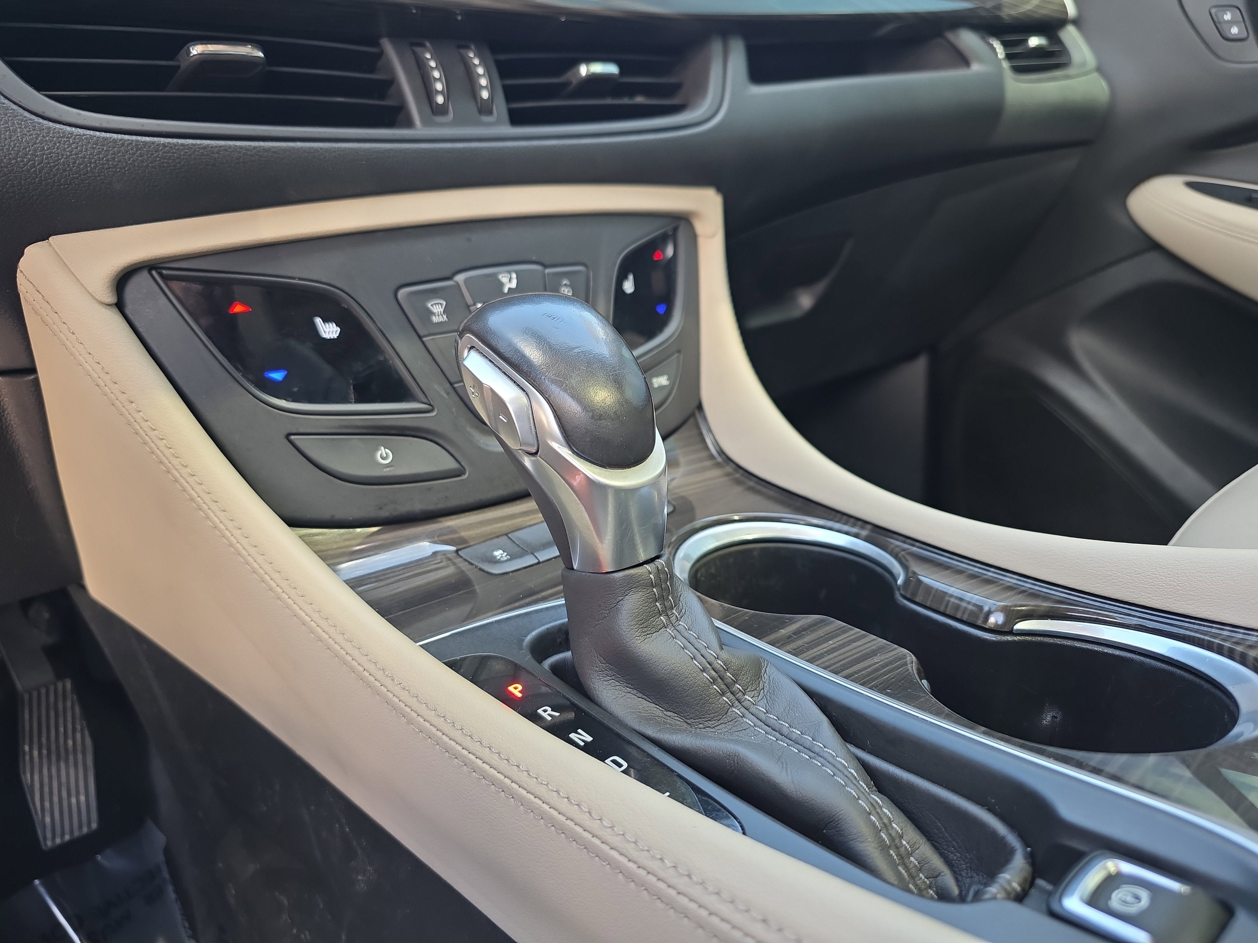 2020 Buick Envision Essence Group