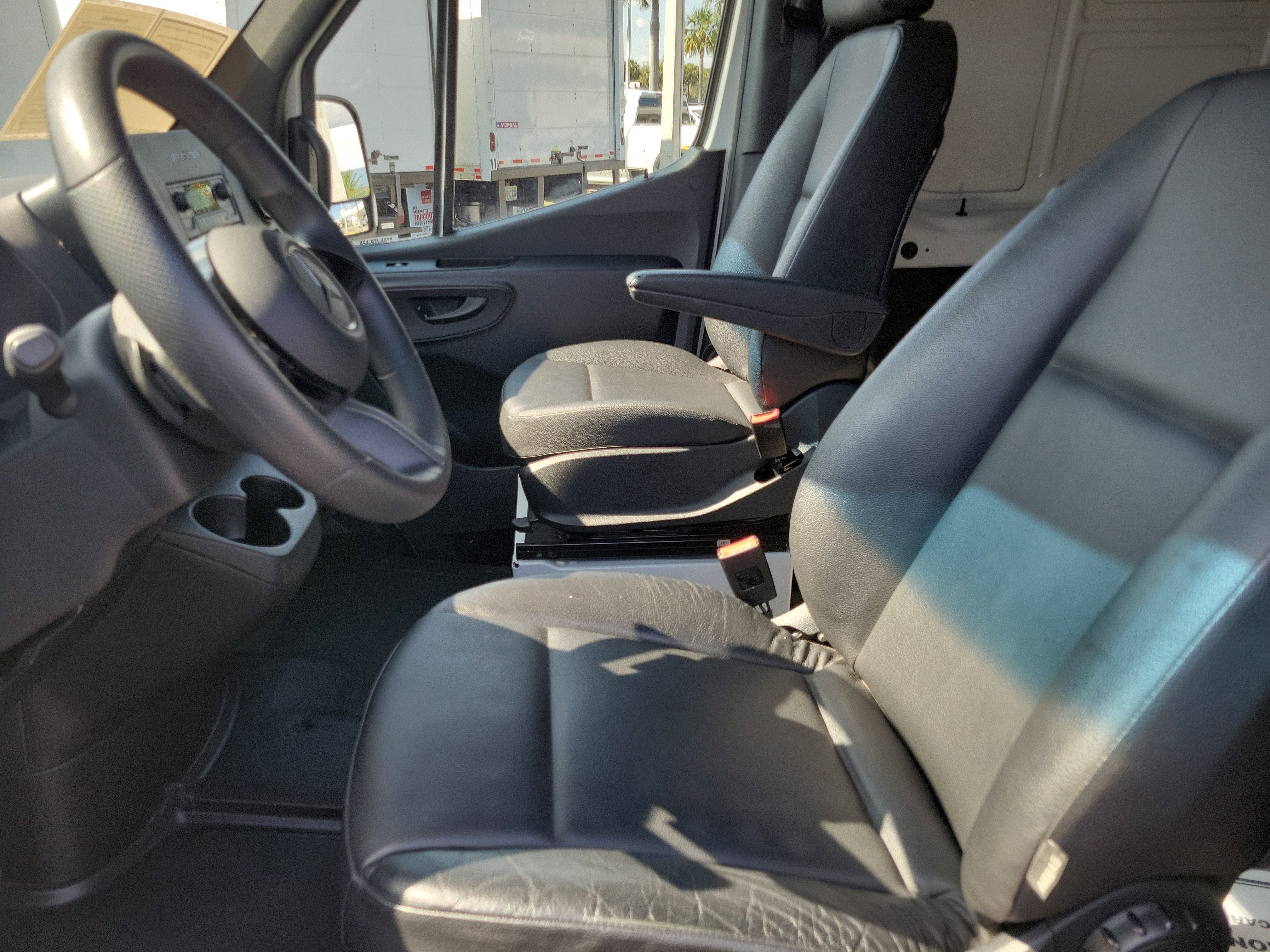 2025 Mercedes-Benz Sprinter Cargo Van Base