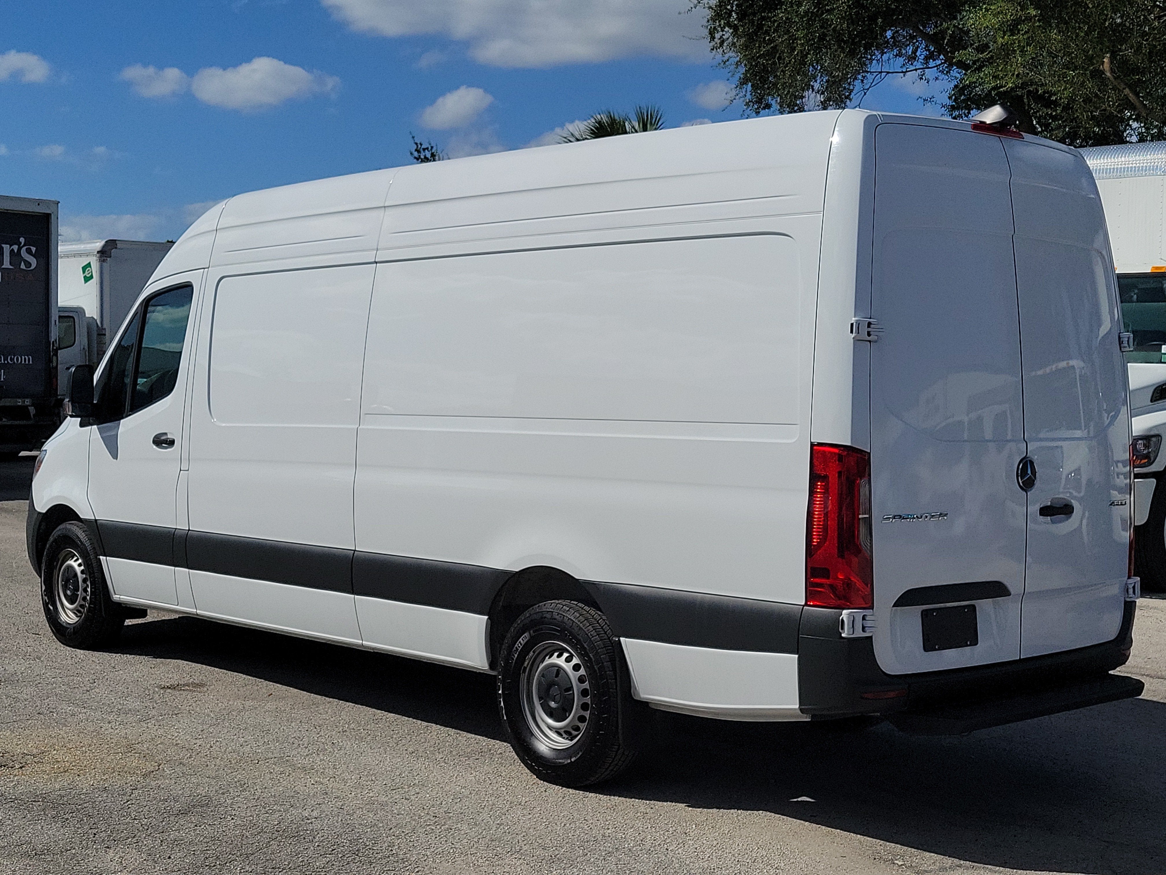 2025 Mercedes-Benz Sprinter Cargo Van Base
