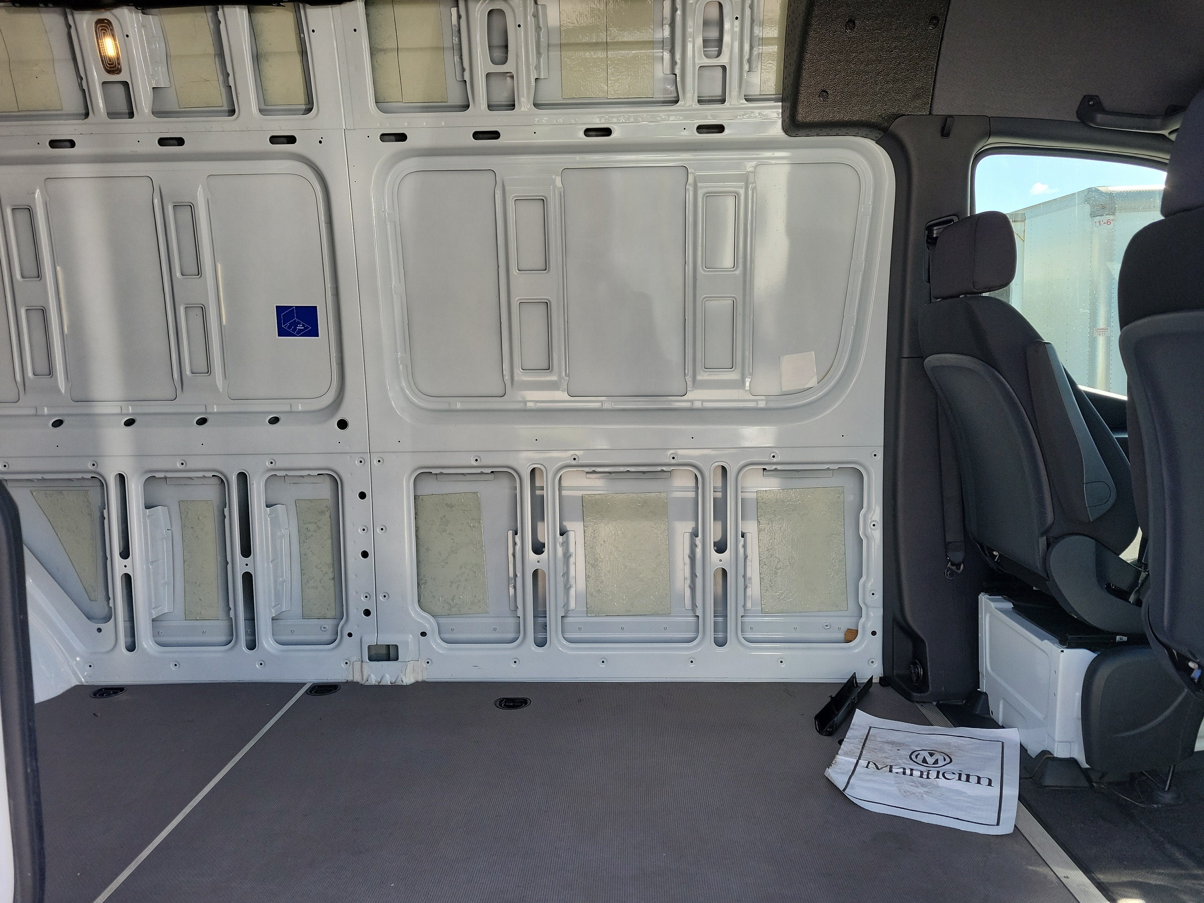 2025 Mercedes-Benz Sprinter Cargo Van Base