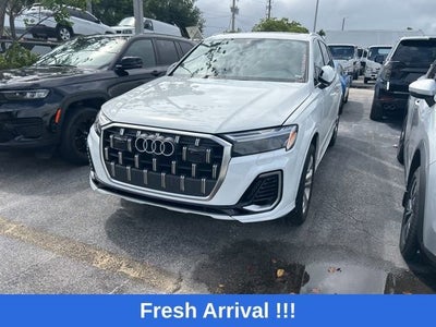 2025 Audi Q7 Premium Plus