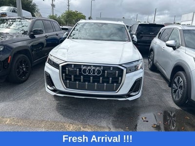 2025 Audi Q7 Premium Plus