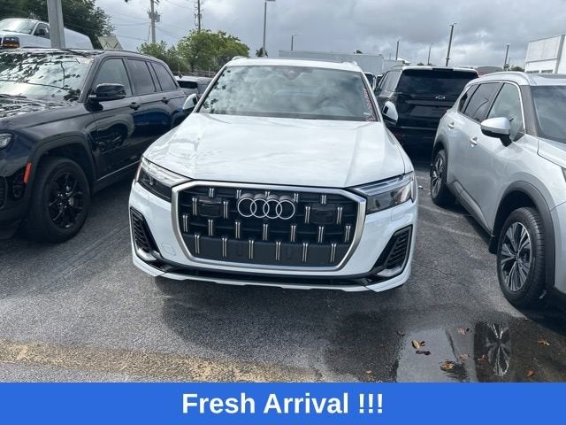 2025 Audi Q7 Premium Plus