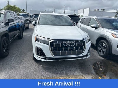 2025 Audi Q7 Premium Plus