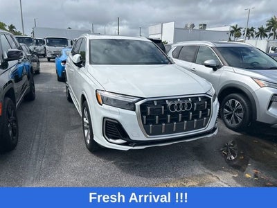2025 Audi Q7 Premium Plus