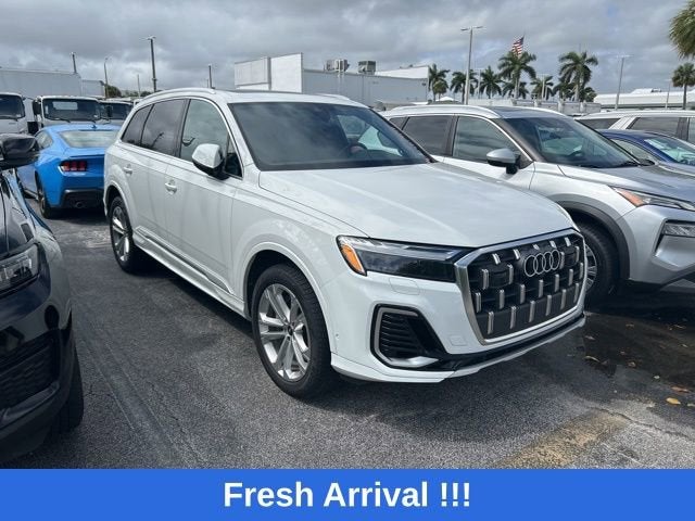2025 Audi Q7 Premium Plus