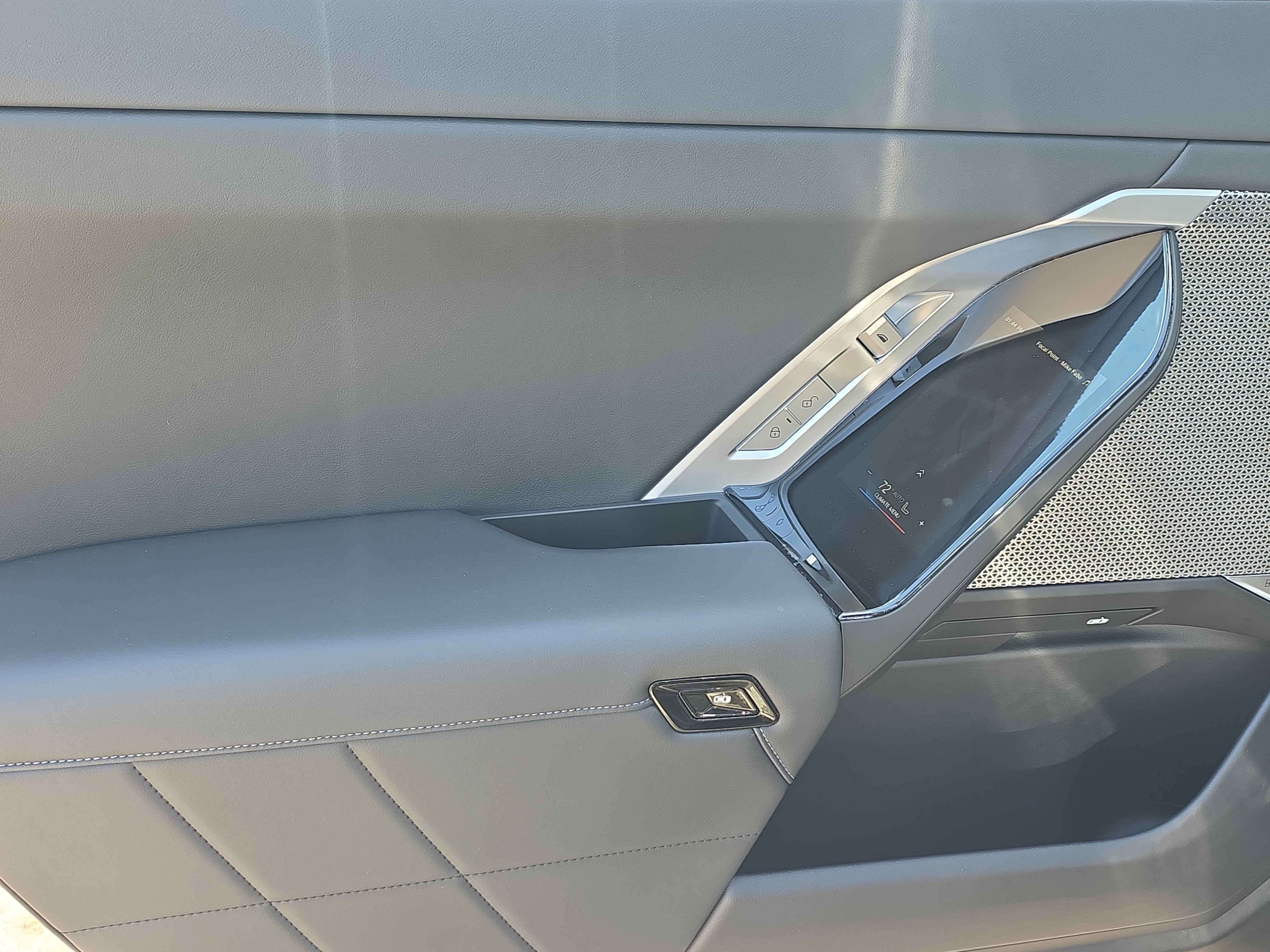 2023 BMW 7 Series 740i
