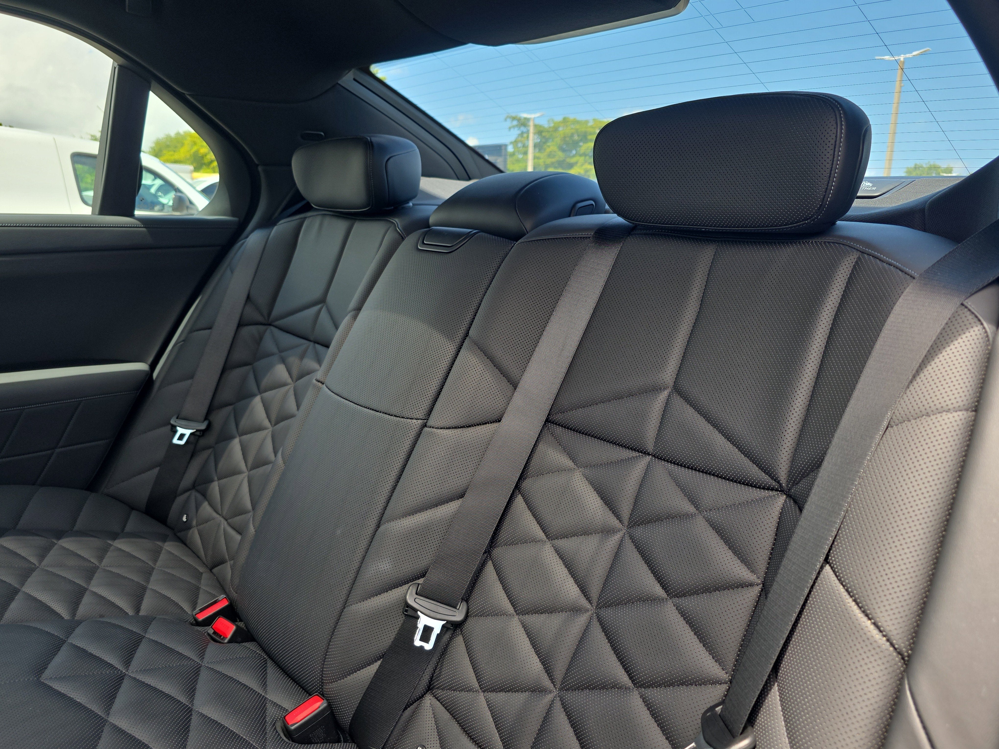 2023 BMW 7 Series 740i