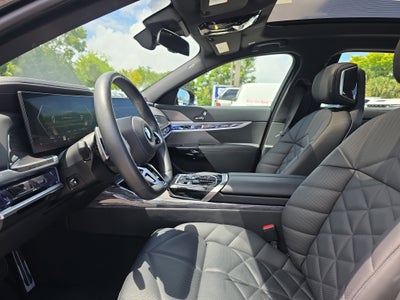 2023 BMW 7 Series 740i