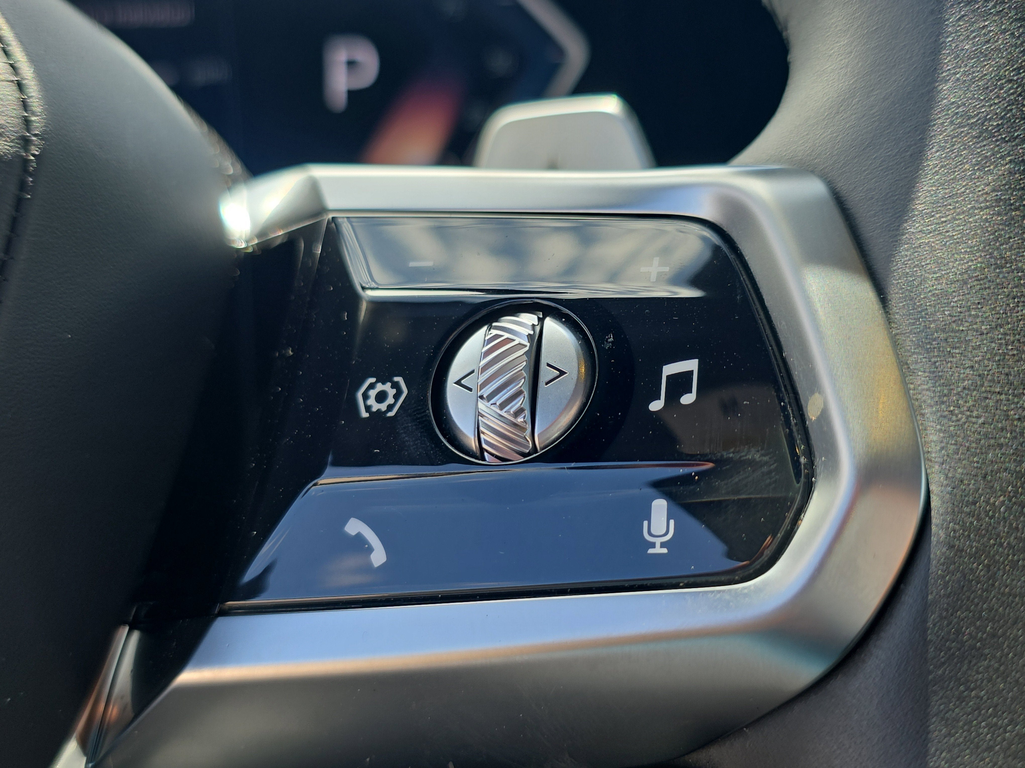 2023 BMW 7 Series 740i