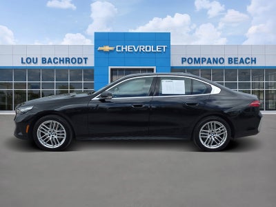 2025 BMW 5 Series 530i