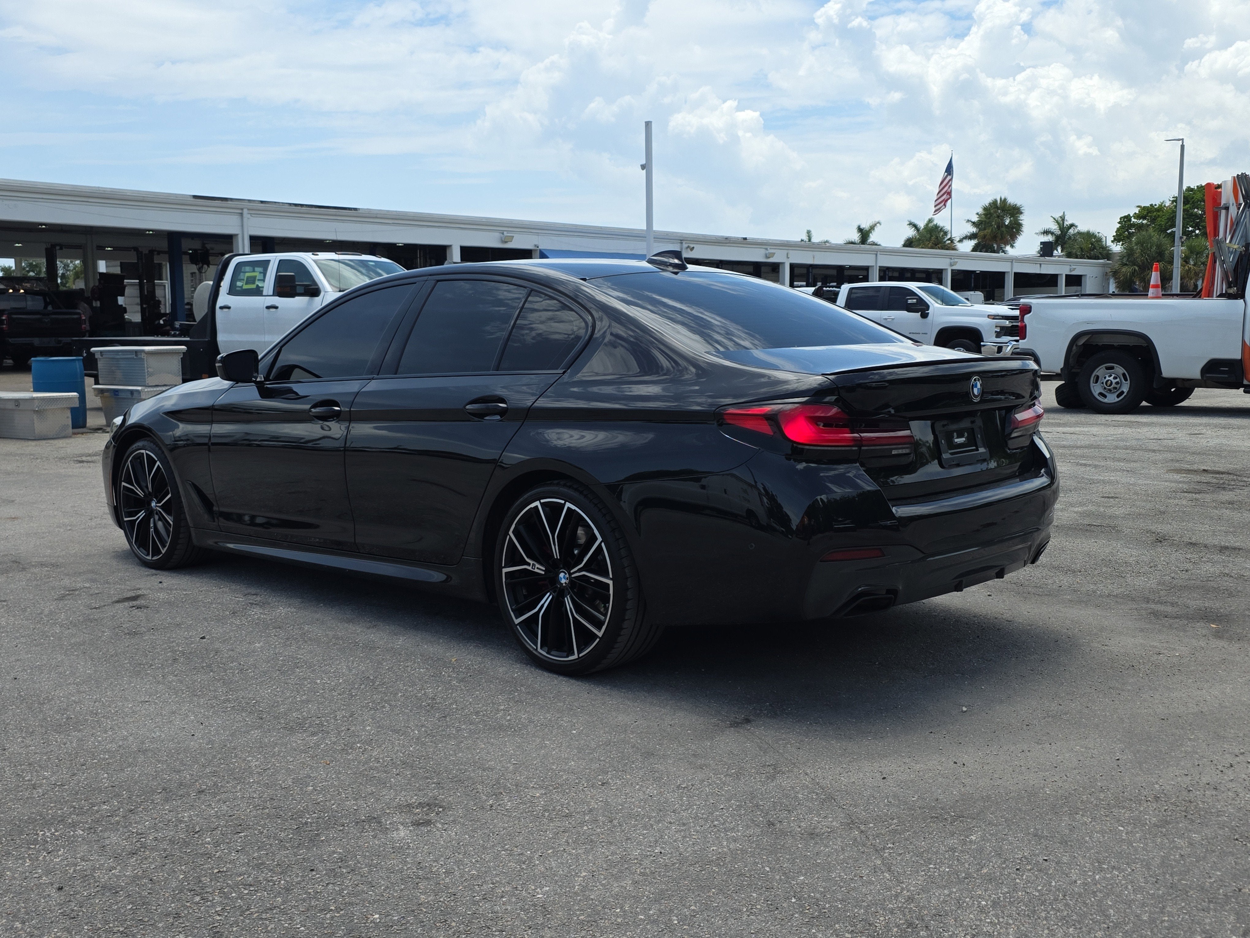 2023 BMW 5 Series 530i